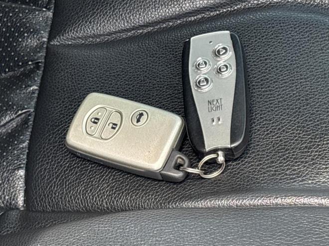 クラウン3.0ロイヤルサルーンi-Four 4WD　ローンが不安な方＜優遇ローン＞　純正ナビTV　クルーズコントロール　HID 4WD 3000 5Dr