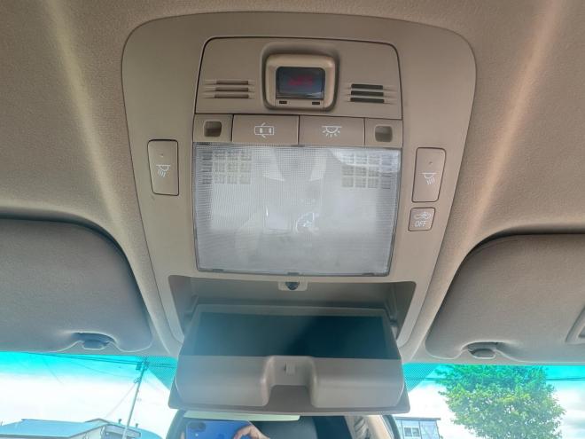 クラウン3.0ロイヤルサルーンi-Four 4WD　ローンが不安な方＜優遇ローン＞　純正ナビTV　クルーズコントロール　HID 4WD 3000 5Dr