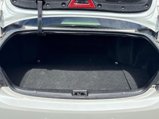 クラウン3.0ロイヤルサルーンi-Four 4WD　ローンが不安な方＜優遇ローン＞　純正ナビTV　クルーズコントロール　HID 4WD 3000 5Dr