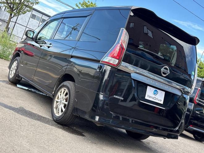 セレナ2.0X VセレクションⅡ 4WD　ローンが不安な方＜優遇ローン＞　本州仕入　寒冷地仕様　 軽減ブレーキ　純正ナビTV 4WD 2000 5Dr