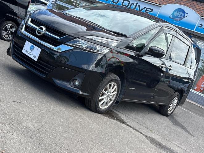 セレナ2.0X VセレクションⅡ 4WD　ローンが不安な方＜優遇ローン＞　本州仕入　寒冷地仕様　 軽減ブレーキ　純正ナビTV 4WD 2000 5Dr