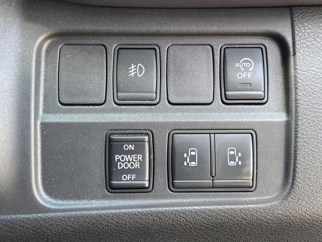 セレナ2.0X VセレクションⅡ 4WD　ローンが不安な方＜優遇ローン＞　本州仕入　寒冷地仕様　 軽減ブレーキ　純正ナビTV 4WD 2000 5Dr