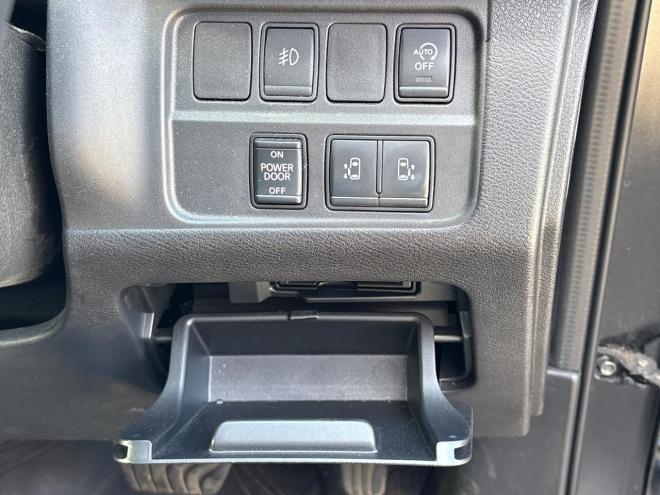 セレナ2.0X VセレクションⅡ 4WD　ローンが不安な方＜優遇ローン＞　本州仕入　寒冷地仕様　 軽減ブレーキ　純正ナビTV 4WD 2000 5Dr