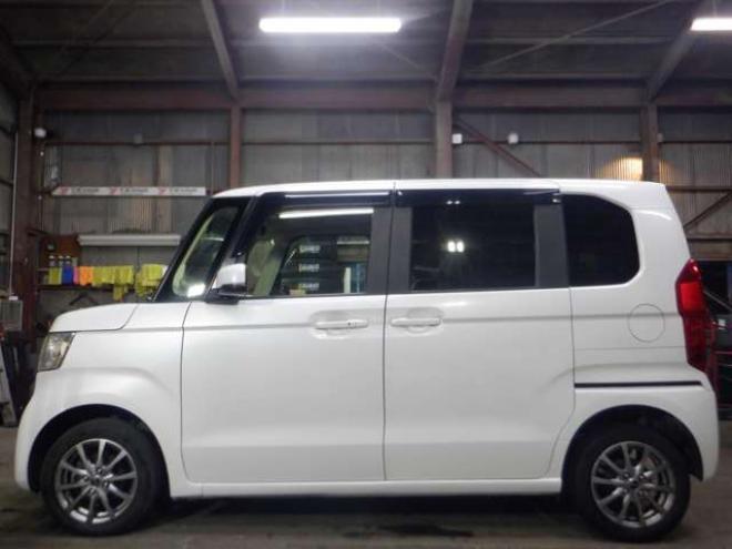 N-BOXG L ホンダセンシング 4WD　4WD　ナビ　B/T　USB接続　バックカメラ　ETC　クルコン　純正エンスタ　衝突軽減　バックカメラ　シートヒーター　ステアリングスイッチ　　LEDヘッドライト　ヒーテッドドアミラー　Pスタート 660