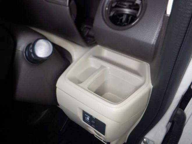 N-BOXG L ホンダセンシング 4WD　4WD　ナビ　B/T　USB接続　バックカメラ　ETC　クルコン　純正エンスタ　衝突軽減　バックカメラ　シートヒーター　ステアリングスイッチ　　LEDヘッドライト　ヒーテッドドアミラー　Pスタート 660