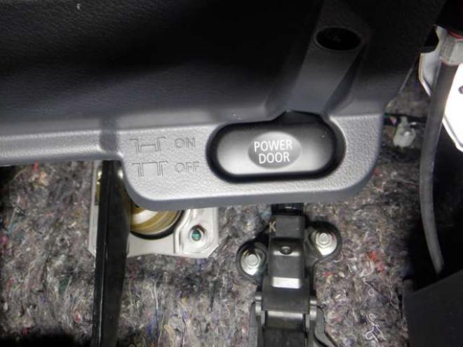 デリカD：5 2.4 G パワーパッケージ 4WD　本州仕入・ナビ・TV・B/T・Bカメラ・両側電動・16インチオープンカントリーR/Tタイヤ・リアモニター・スマートキー・リアヒーター・フォグランプ・クルコン・HID・パドルシフト・ETC・フルフラットシート 2400