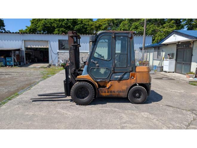 フォークリフト7FD25　苫小牧ヤード