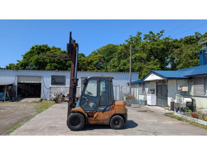 フォークリフト7FD25　苫小牧ヤード