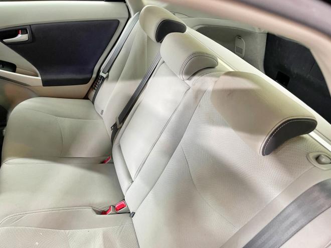 プリウス1.8S LEDエディション 5年保証 スマキー ナビTV Bカメ ETC 夏冬タイヤ自社認証工場 車検整備2年付 寒冷地仕様 禁煙