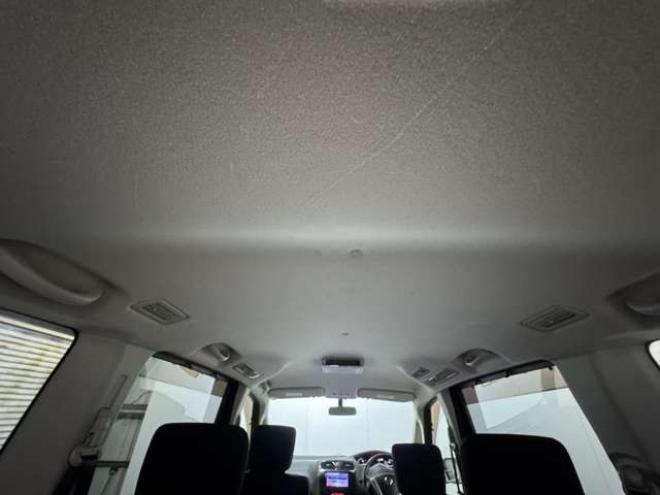 セレナ2.0 ハイウェイスター 4WD　両側Pスライド　ナビ　TV　Egスターター 2000
