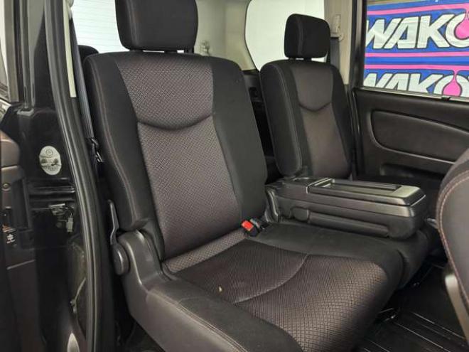 セレナ2.0 ハイウェイスター 4WD　両側Pスライド　ナビ　TV　Egスターター 2000