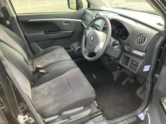 ワゴンRスティングレー　リミテッドＩＩ　４ｗｄ 2WD 660 5Dr