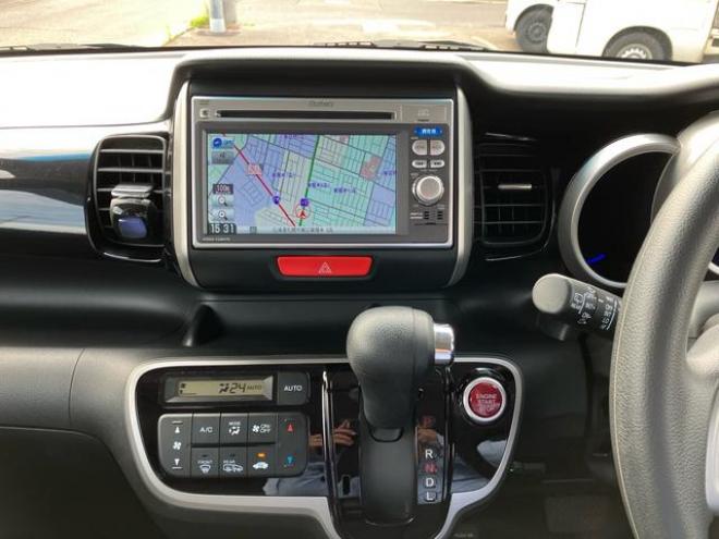 N-BOX+カスタム　Ｇ　４ＷＤ　ワンオーナー　ＴＶ付ナビ　バックカメラ　スマートキー　アイドリングストップ 4WD 660 5Dr