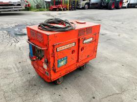 溶接機　クボタ　中古　エンジンヴェルダー　F-260S　