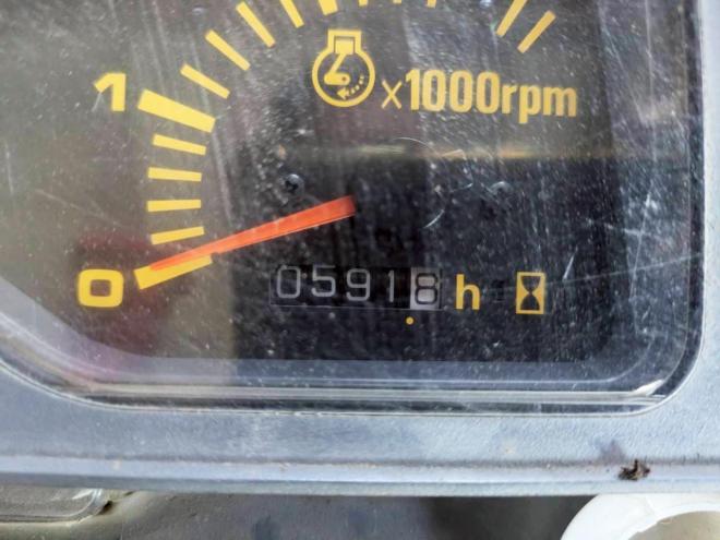 収穫機イセキ　中古　オニオンハーベスター　VHA650　農機具　作業機