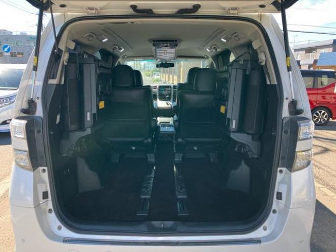 ヴェルファイア２．４Ｚ　ゴールデンアイズＩＩ　４ＷＤ　後期型　社外２０インチアルミ　社外エアロ　社外ＴＶ付ナビ　後席モニタ　ＥＴＣ　両側パワスラ　１００Ｖ電源　ツインモニタ　オートバックドア（北海道） 4WD 2400 5Dr