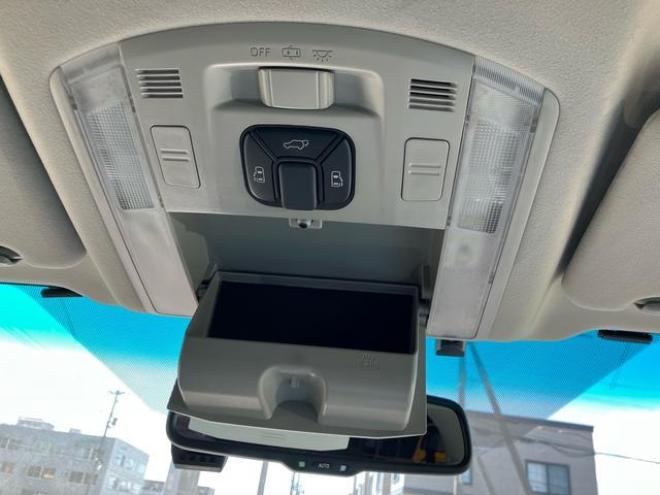 ヴェルファイア２．４Ｚ　ゴールデンアイズＩＩ　４ＷＤ　後期型　社外２０インチアルミ　社外エアロ　社外ＴＶ付ナビ　後席モニタ　ＥＴＣ　両側パワスラ　１００Ｖ電源　ツインモニタ　オートバックドア（北海道） 4WD 2400 5Dr