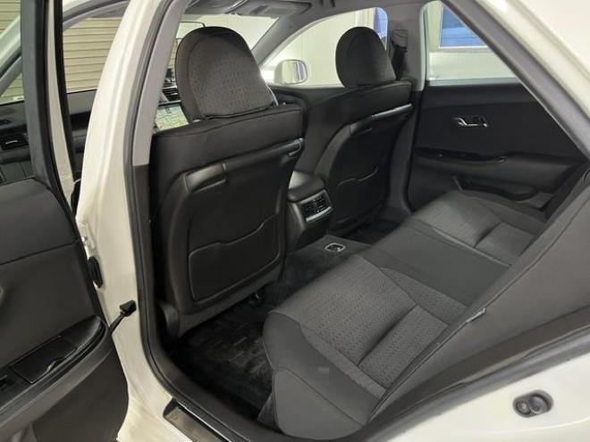 クラウンアスリート　ｉ－Ｆｏｕｒ　ナビパッケージ　本州仕入　禁煙車　プレシャス１９インチＡＷ　社外１７ＡＷ＋スタッドレスタイヤ付　純正ＨＤＤナビ　フルセグ地デジ　ＤＶＤ再生　Ｂｌｕｅｔｏｏｔｈオーディオ　バックカメラ　コーナーセンサー　ＥＴＣ 4WD 2500 4Dr