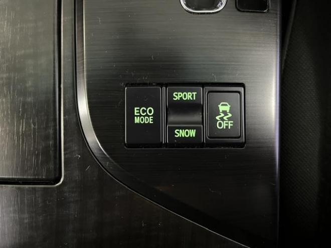 クラウンアスリート　ｉ－Ｆｏｕｒ　ナビパッケージ　本州仕入　禁煙車　プレシャス１９インチＡＷ　社外１７ＡＷ＋スタッドレスタイヤ付　純正ＨＤＤナビ　フルセグ地デジ　ＤＶＤ再生　Ｂｌｕｅｔｏｏｔｈオーディオ　バックカメラ　コーナーセンサー　ＥＴＣ 4WD 2500 4Dr