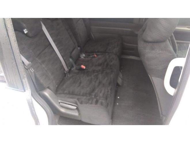 ステップワゴンG Eセレクション　4WD 4WD 2000 5Dr