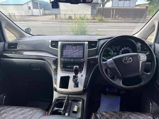 ヴェルファイアハイブリッドハイブリッド2.4ZR 4WD　ローンが不安な方＜優遇ローン＞　純正8型ナビTV　後席モニター　両側パワースライド 4WD 2400 5Dr