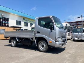 ダイナ　中古　平ボディ　4WD　小型トラック