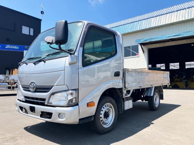 ダイナ中古　平ボディ　4WD　小型トラック
