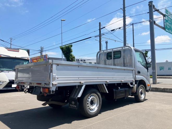 ダイナ中古　平ボディ　4WD　小型トラック