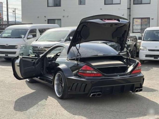 ベンツSLクラス SL55AMG　左ハンドル　AMGエンジン　ワイドボディ仕様　シートヒーター　エアコン　ワークグノーシス　TVナビ　本革シート　社外エアロ　バックカメラ　ETC　キーレスエントリー 正規輸入車 2WD 5500