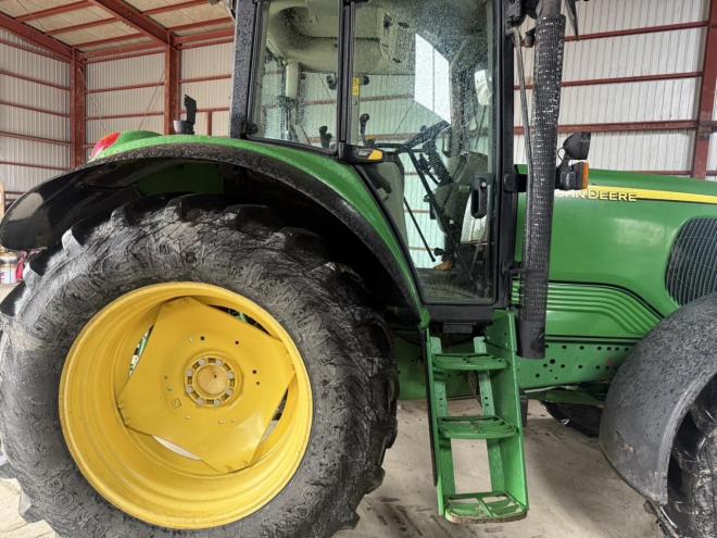トラクタージョンディア JD6520SE 6気筒 120馬力？