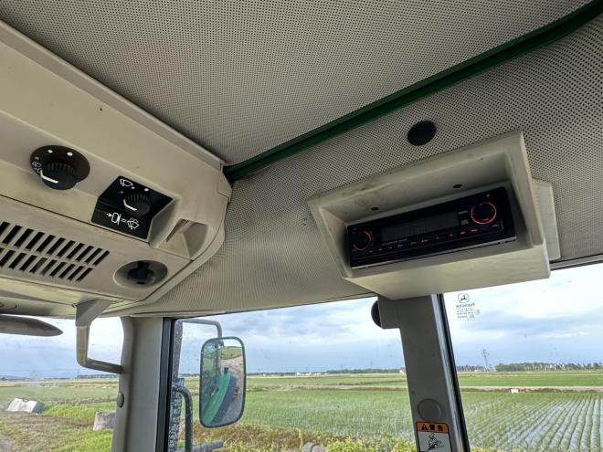 トラクタージョンディア JD6520SE 6気筒 120馬力？