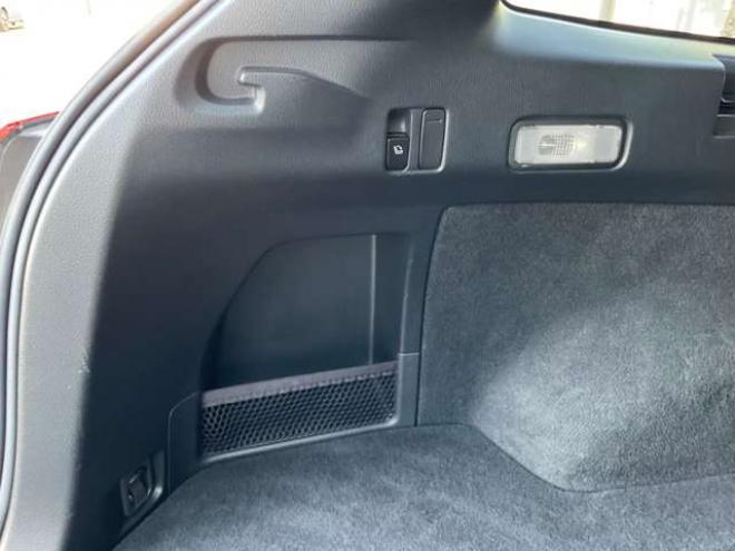 レヴォーグ1.6 GT-S アイサイト 4WD　純正ナビ・TV　バックカメラ　レーダークルーズコントロール　パドルシフト　ETC　前席パワーシート　LEDヘッドライト　フォグランプ 1600