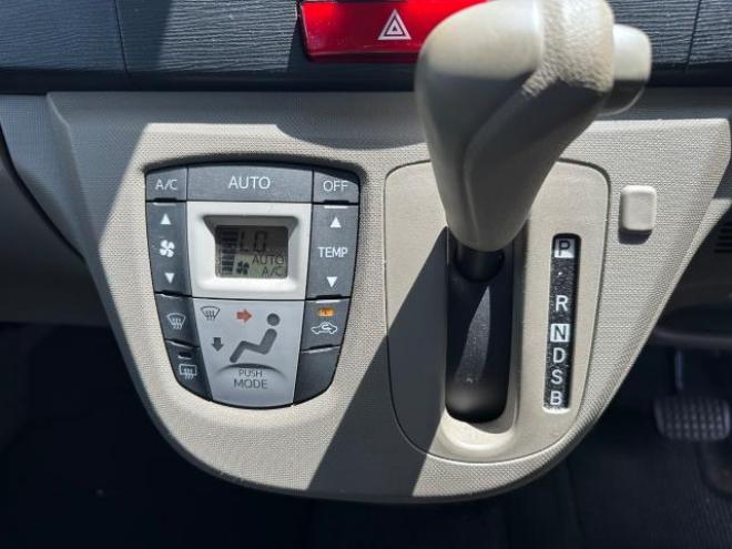 ムーヴL 4WD 660 5Dr