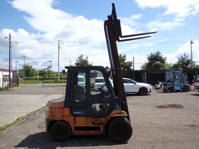 フォークリフト7FD25　苫小牧ヤード