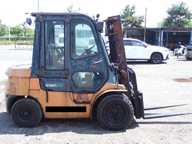 フォークリフト7FD25　苫小牧ヤード