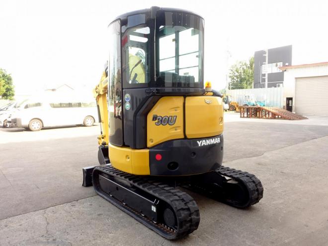 バックホーヤンマー　Ｂ30U　バケット容量0.12m3