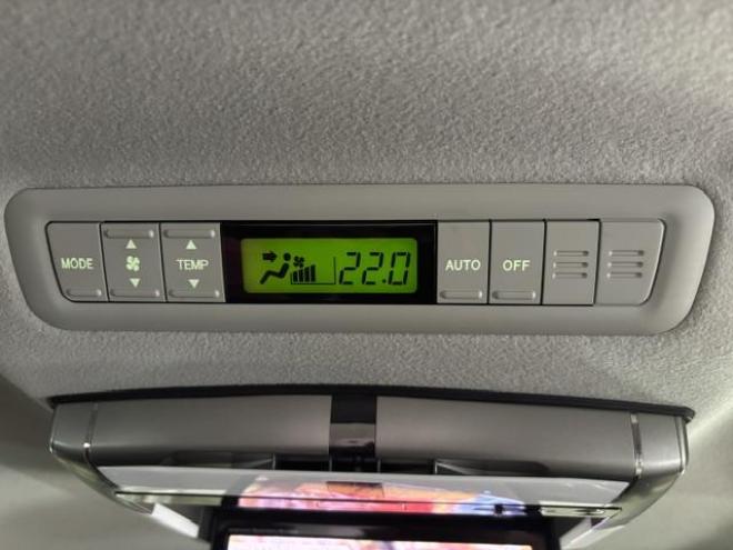 エスティマアエラス　プレミアムエディション　本州仕入　寒冷地仕様　禁煙車　アルパインビッグＸナビ　Ｂｌｕｅｔｏｏｔｈ　アルパイン製リアフリップダウンモニター　両側パワースライドドア　純正１８インチＡＷ　社外１６ＡＷ＋スタッドレスタイヤ付　ＥＴＣ 4WD 2400 5Dr
