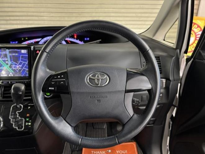 エスティマアエラス　プレミアムエディション　本州仕入　寒冷地仕様　禁煙車　アルパインビッグＸナビ　Ｂｌｕｅｔｏｏｔｈ　アルパイン製リアフリップダウンモニター　両側パワースライドドア　純正１８インチＡＷ　社外１６ＡＷ＋スタッドレスタイヤ付　ＥＴＣ 4WD 2400 5Dr