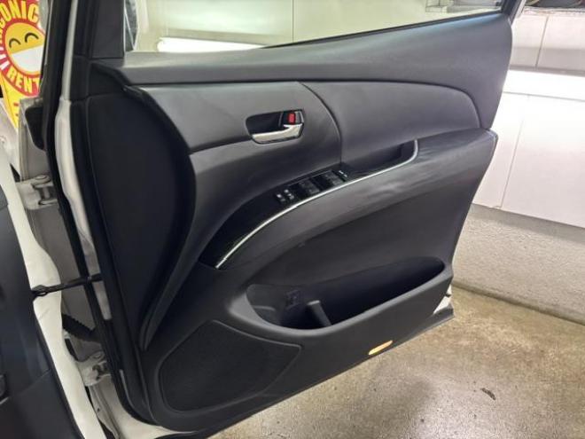 エスティマアエラス　プレミアムエディション　本州仕入　寒冷地仕様　禁煙車　アルパインビッグＸナビ　Ｂｌｕｅｔｏｏｔｈ　アルパイン製リアフリップダウンモニター　両側パワースライドドア　純正１８インチＡＷ　社外１６ＡＷ＋スタッドレスタイヤ付　ＥＴＣ 4WD 2400 5Dr