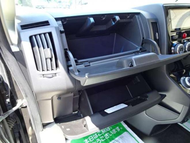 デリカD：5 2.4 G パワーパッケージ 4WD　本州車　保証1年/走行距離無制限　4WD　両側パワースライドドア　純正ナビ　地デジ　バックカメラ　フリップダウンモニター　ビルトインETC　18インチアルミホイール　純正HID　前後ドライブレコーダー 2400