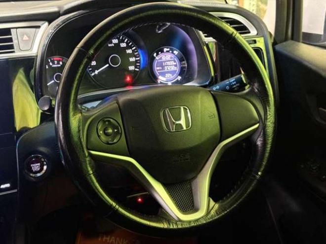 シャトル1.5 G 4WD　防錆塗装4WDTVナビBカメドラレコETC 1500