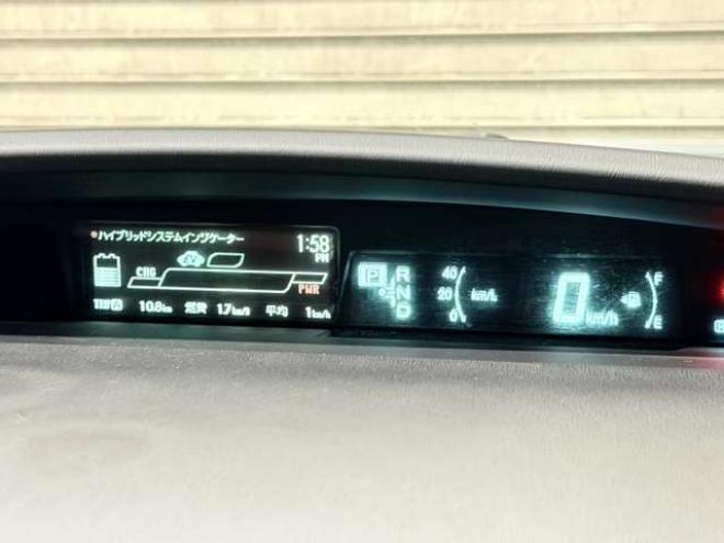 プリウスPHV1.8 S　防錆塗装TVナビBカメ 2WD 1800
