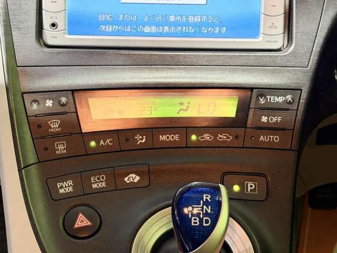プリウス1.8 S　防錆塗装4WDTVナビBカメETC 1800