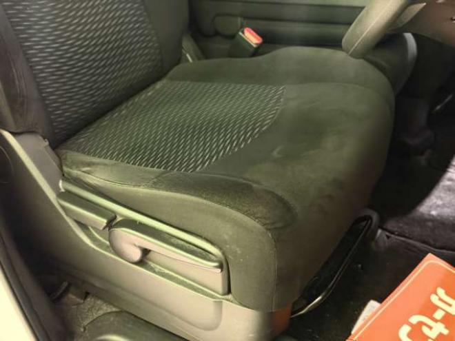 セレナ2.0 20S 4WD　4WDキーレスTVETC積込タイヤ 2000
