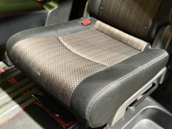 セレナ2.0 ハイウェイスター 4WD　防錆塗装4WDTVナビBカメドラレコ積込タイヤ 2000