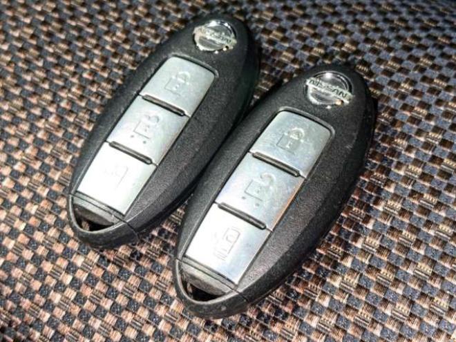 セレナ2.0 ハイウェイスター 4WD　防錆塗装4WDTVナビBカメドラレコ積込タイヤ 2000