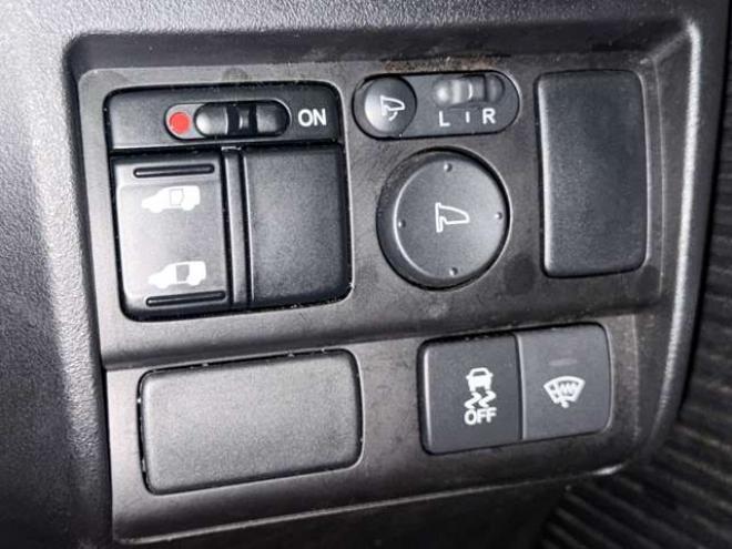 フリード1.5 G ジャストセレクション 4WD　防錆塗装スマキーナビBカメ 1500