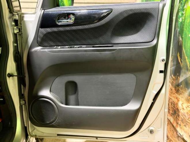 N-BOXG Lパッケージ 4WD　防錆塗装4WDTVナビBカメETC 660