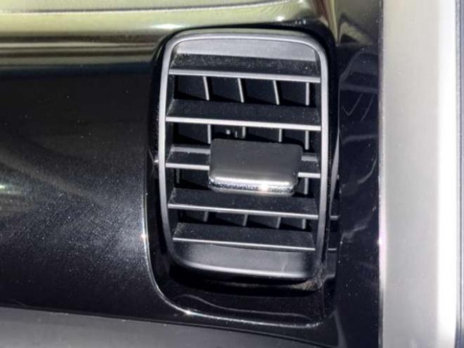 N-BOXG Lパッケージ 4WD　防錆塗装4WDTVナビBカメETC 660