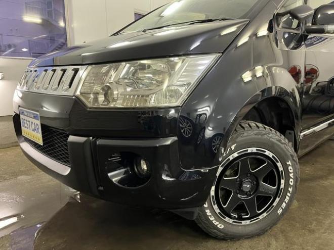 デリカＤ：５　Ｇパワーパッケージ　本州仕入　禁煙車　寒冷地仕様　ＳＳＲディバイド１６ＡＷ＋ＴＯＹＯホワイトレター　新品ＪＡＯＳブラックマッドガード　社外１６ＡＷ＋スタッドレスタイヤ付　両側パワースライドドア　クルーズコントロール 4WD 2400 5Dr